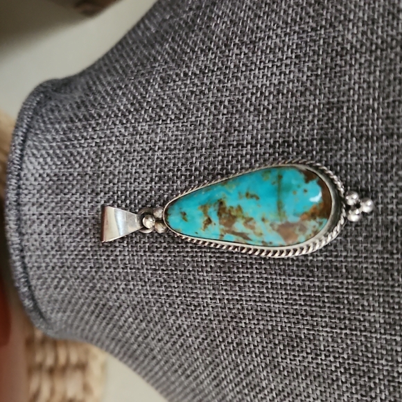 Gorgeous Native American Navajo Turquoise and Sterling Pendant 💙 - Picture 2 of 10